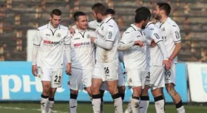 Играч на Славия отказал оферта на Севиля, остава в Овча купел