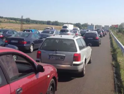 Пътна полиция призовава шофьорите да планират навреме своето завръщане