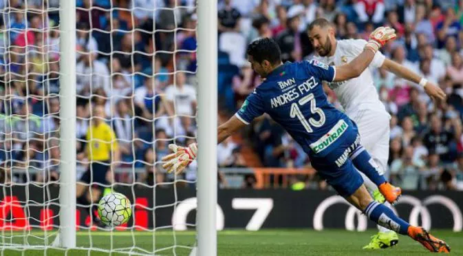 Бензема и Навас спасиха Реал Мадрид срещу Гранада