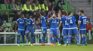 Марсилия и Лион не излъчиха победител в дерби с дъжд от бутилки