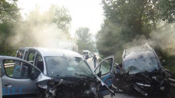 Местят тежко ранените журналисти в катастрофата край Ловеч в болницата в Плевен