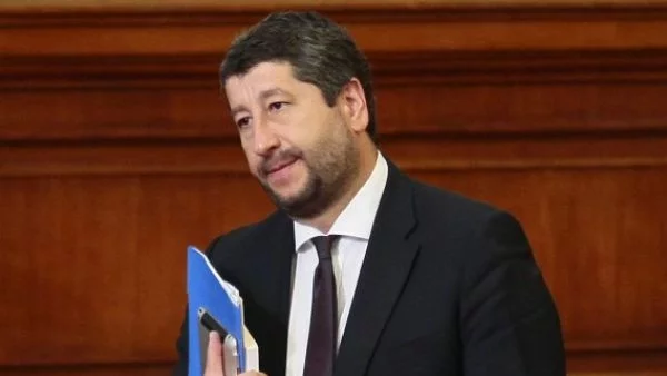 Христо Иванов: Цацаров да каже за какво ще използва безконтролността си