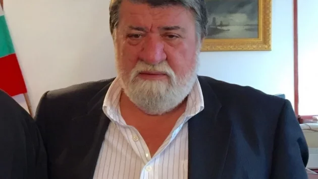 Утре някой ще вземе да се удари с главата в трамвая