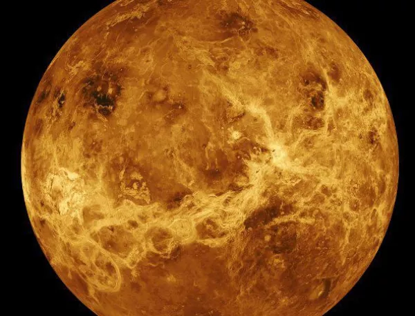 Измериха атмосферните вълни на Венера