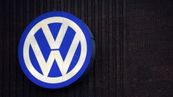 Volkswagen тествала вредни газове върху хора и животни 