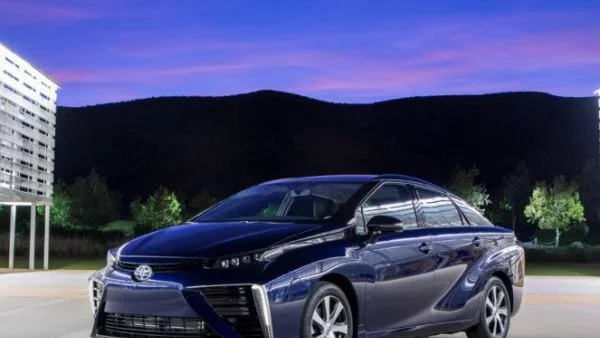 Toyota Mirai е иновация на десетилетието