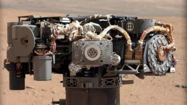 Curiosity проби осма дупка на Марс