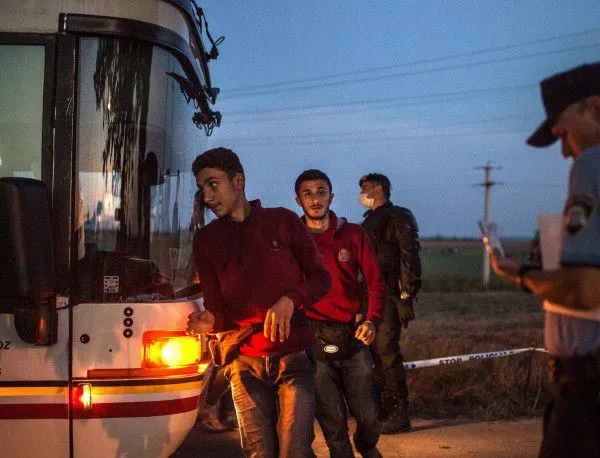 За едно денонощие са задържани около 60 мигранти в Бургас и край Созопол
