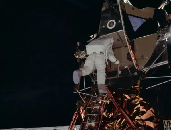 НАСА публикува невероятни снимки от мисиите "Аполо"