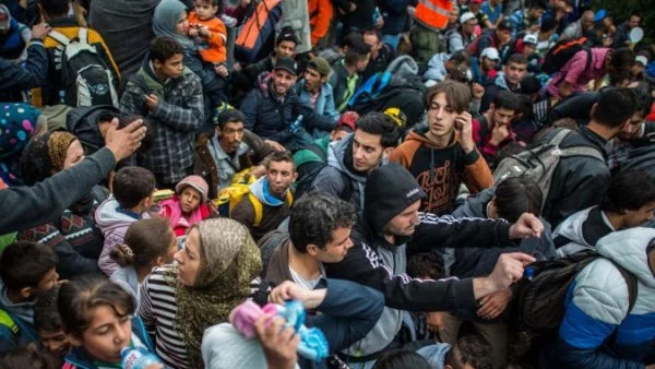 Полша в готовност да приеме 7000 бежанци