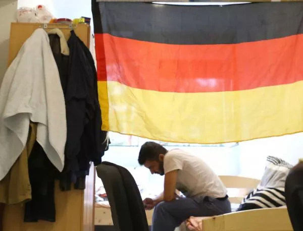 По стотина-двеста мигранти са "отсявани" на германската граница всеки ден