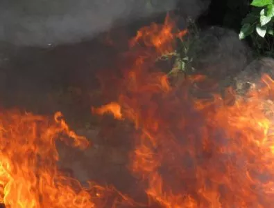 10 000 бали слама изгоряха в асеновградското село Патриарх Евтимово