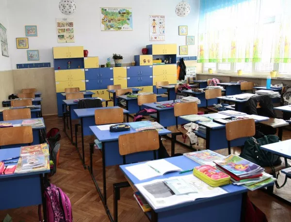Училищата в Унгария останаха полупразни заради протест