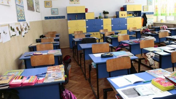 Започна търсенето на педагогически кадри в Кюстендил 