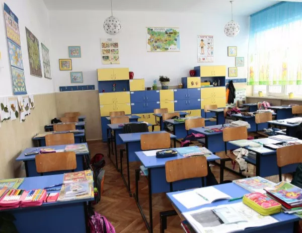 Все още има недостиг на преподаватели в Кюстендилско