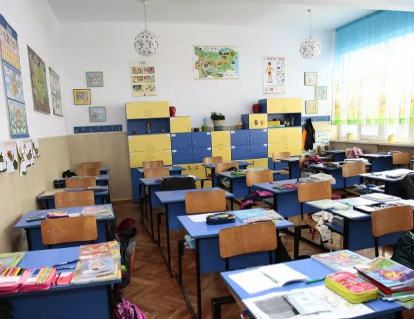 Непрофилираните училища във Варненско намаляват