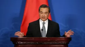 Китайският външен министър: Съпругата на Боян Петров прекрати спасителната акция