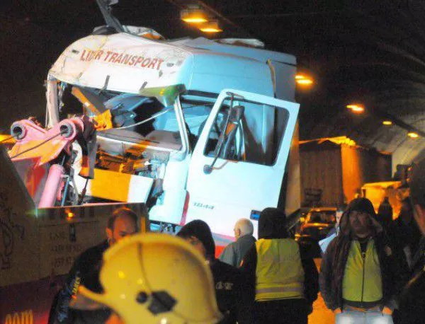 40 души са разпитани за катастрофата в тунела "Витиня"