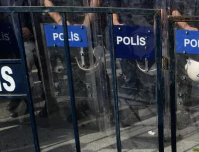 Турция арестува учени за декларация срещу военните действия