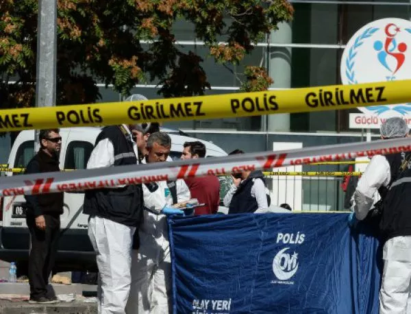 В Турция откриха жилетки с експлозиви в група с жени и деца, идваща от Сирия 