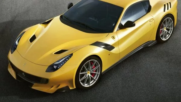 780 „коня“ за жестокото Ferrari F12tdf