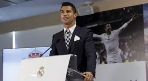 Роналдо с рекорди и в социалните мрежи