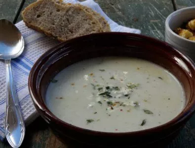 Супа от праз и сирене „Крема“