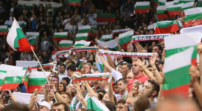 Искате ли "българи-юнаци" - помогнете на волейбола сега!
