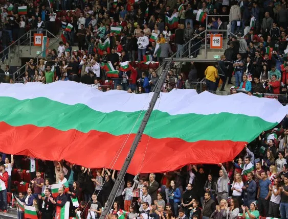 Медиите в Полша изригнаха срещу българските фенове