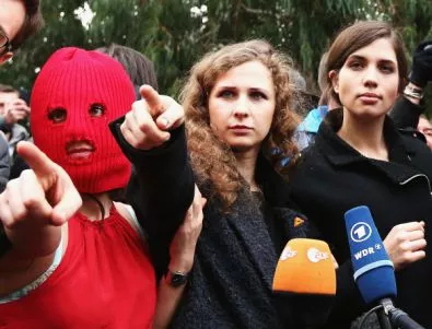 Pussy Riot с мисия в България