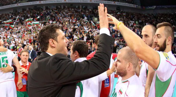 Пламен Константинов ще се занимава само с националния по волейбол