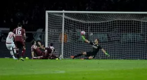 Милан продължава да буксува в Серия А