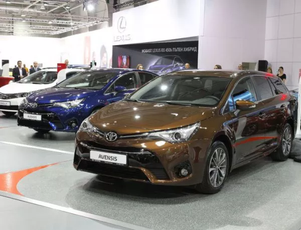 Toyota пуска 6 години или 200 000 км гаранция