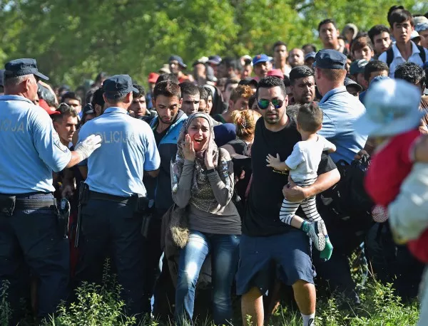 Мигрантите може да тръгнат по нов балкански маршрут