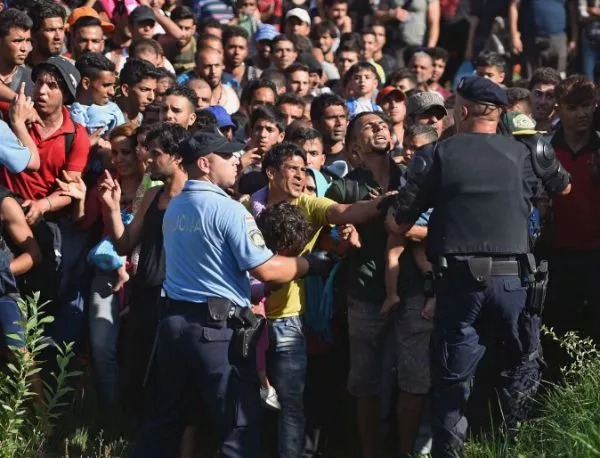 Отново напрежение между мигранти и полиция на гръцко-македонската граница