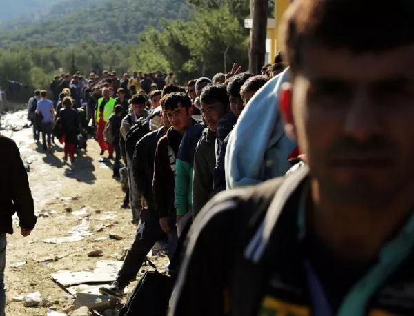 Турски съдия избяга в Гърция, скрит сред бежанци