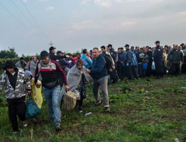Гърция заплаши да блокира решението на ЕС за мигрантите