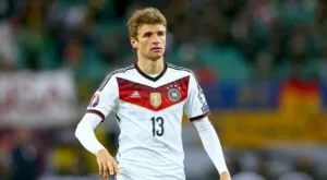 Три отбора от Висшата лига не се отказват от Томас Мюлер