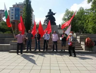 Румен Георгиев: Спрете оскверняването на руските паметници