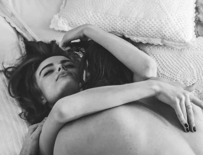 7 мисли по време на секс, които мъжете никога НЕ споделят 