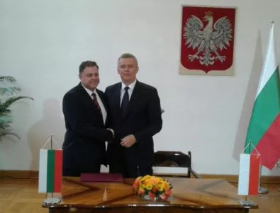 Официално подписахме с Полша споразумение за ремонт на МиГ-овете