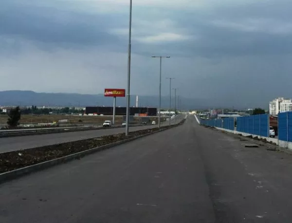 Днес пускат движението по моста над бул. "Ломско шосе", а на 14 септември - участък 2 от Западната дъга