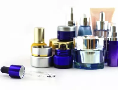 Изхвърлете тези козметични продукти – могат само да ви навредят