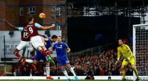 Нова издънка за Челси във Висшата лига, Моуриньо пак се забърка в скандал