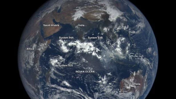 Три потенциални бури на Земята от Космоса