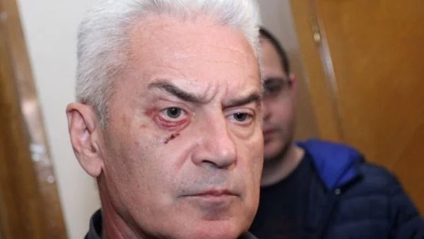 "Атака" с телевизионни кадри как актьор от НАТФИЗ шамаросва Сидеров