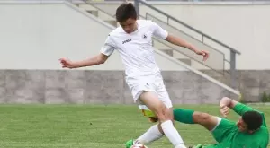 {{ otherArticle[0].article.title }}