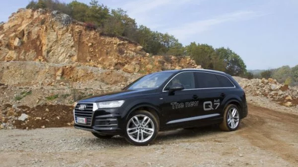 Audi Q7 3,0 TDI: Технологично съвършен (тест драйв)