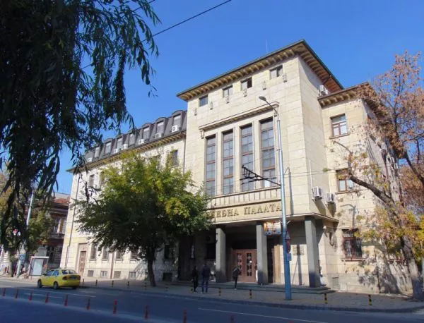 Районната прокуратура в Пловдив разследва случай за изготвяне на фалшиви паспорти