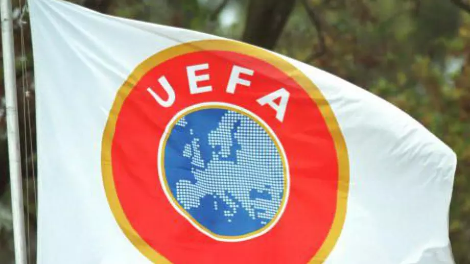 УЕФА отговори дали СЗО е поискала спиране на футбола до края на 2021 г.